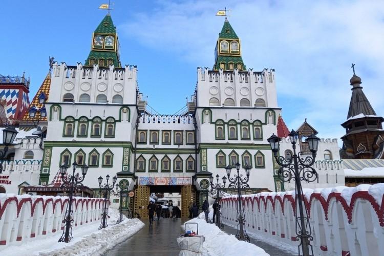 Фотопрогулка: «Новогоднее чудо в сердце Москвы»