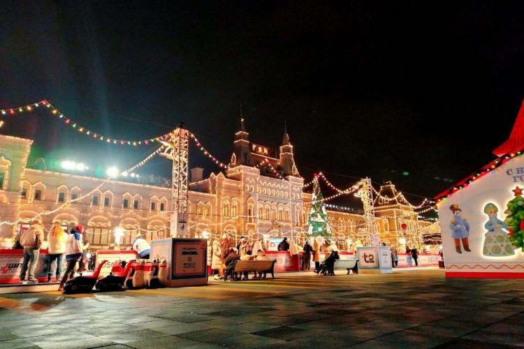 Фотопрогулка: «Новогоднее чудо в сердце Москвы»