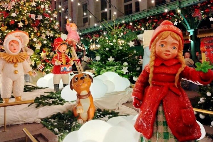 Фотопрогулка: «Новогоднее чудо в сердце Москвы»