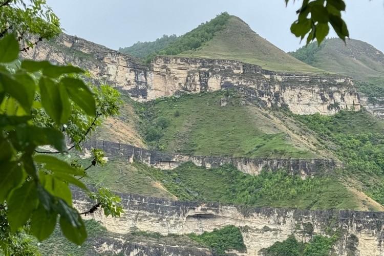 Красота гор и сила традиций Кавказа