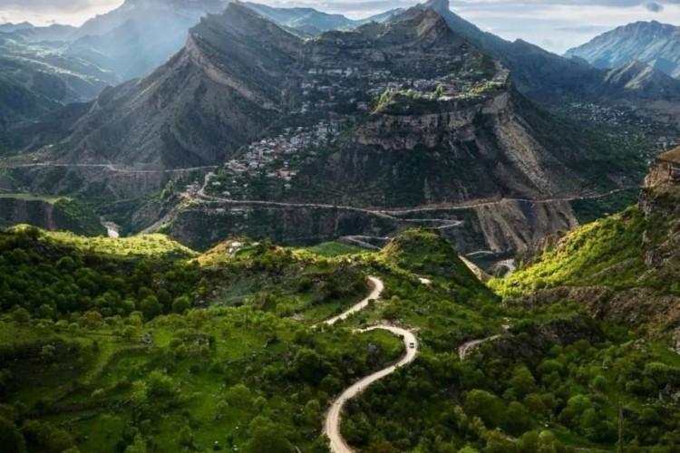 Красота гор и сила традиций Кавказа