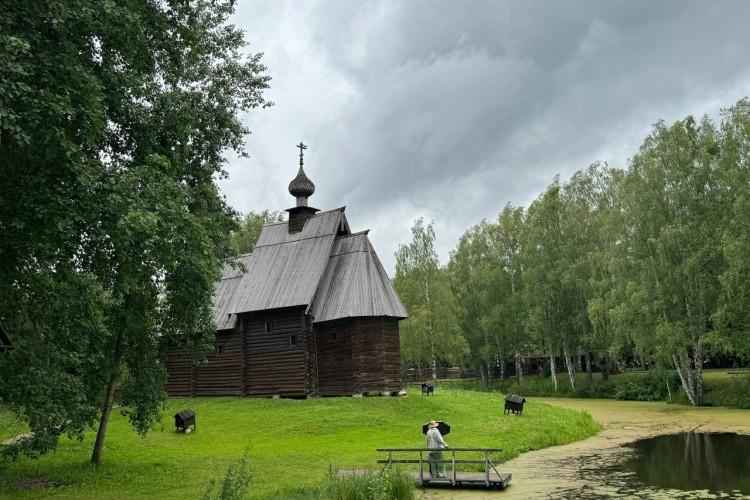 Лосиная тропа и зодческая душа Костромы