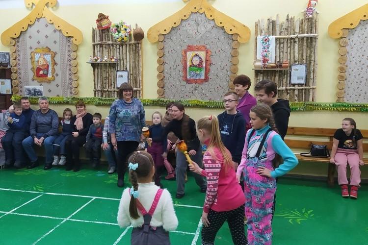 На Лавровскую фабрику к Морозу Мастеру