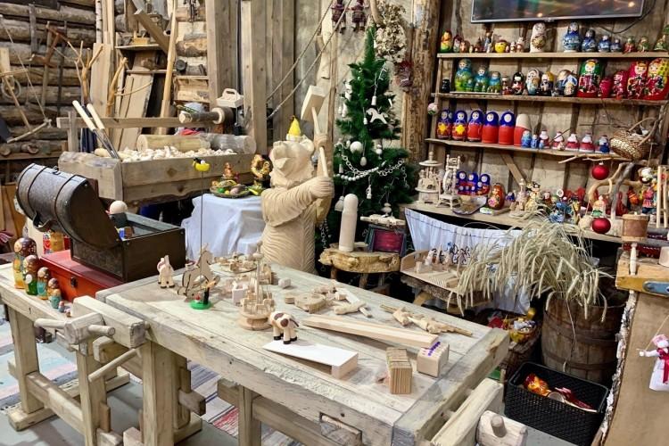 На Лавровскую фабрику к Морозу Мастеру