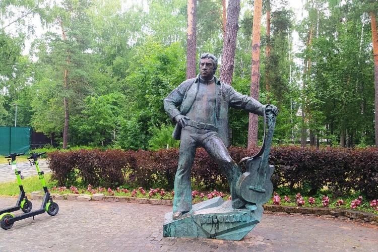 Путешествие из сапожного царства в город будущего