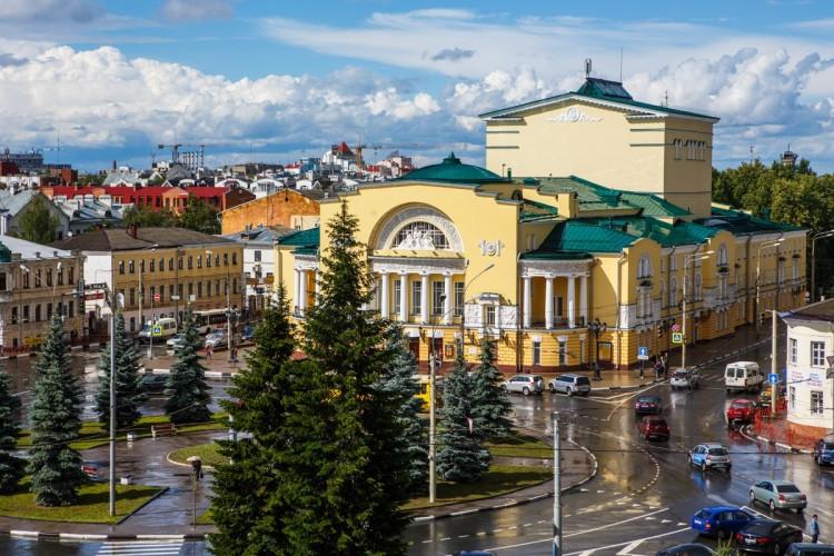 За кулисами театра