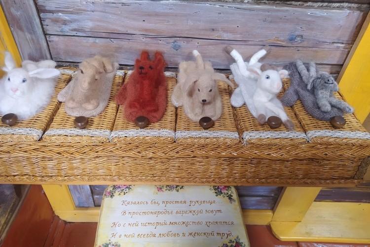 Золотая руковичка и мимишные альпаки