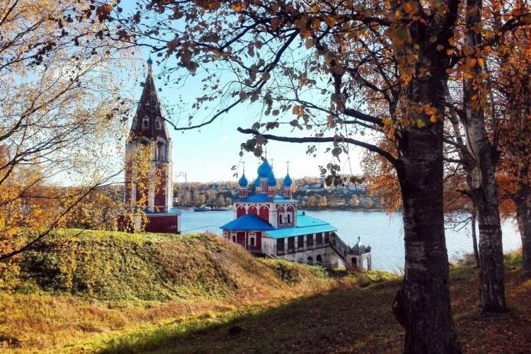 Звонкий берег Романовской стороны