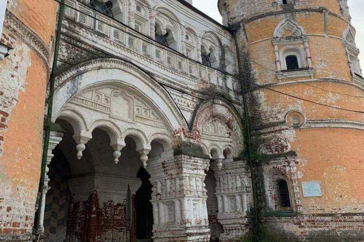 Древние крепости и святые обители: Ростовская земля