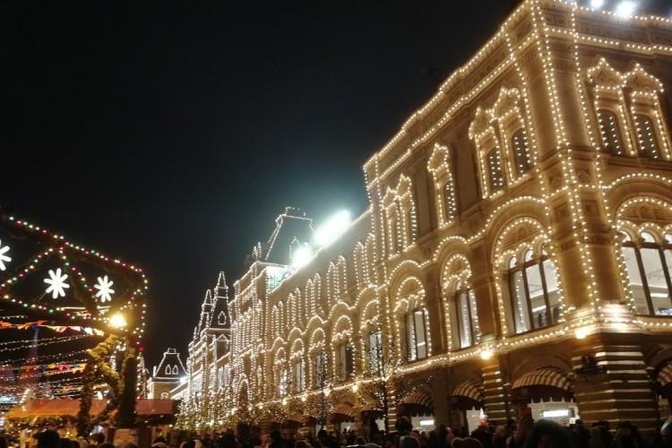 Фотопрогулка: «Новогоднее чудо в сердце Москвы»