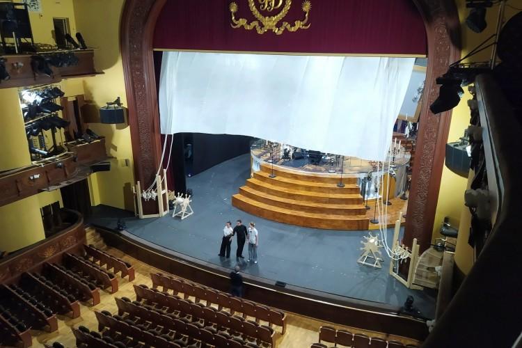 Театральный Ярославль с посещением закулисья Волковского театра