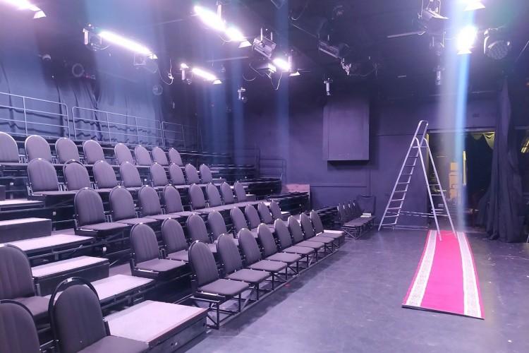 Театральный Ярославль с посещением закулисья Волковского театра