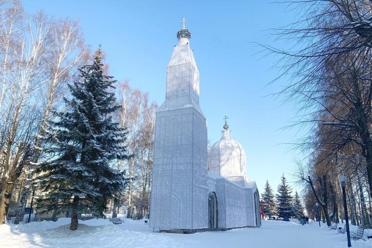 В царство Жар-птицы и в русское Рождество