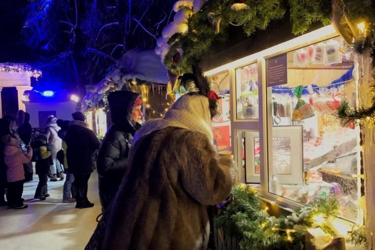 В царство Жар-птицы и в русское Рождество