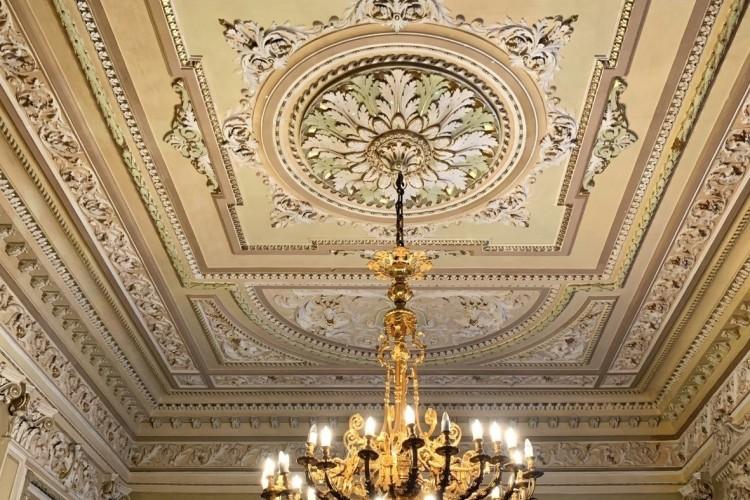 В царство Жар-птицы и в русское Рождество